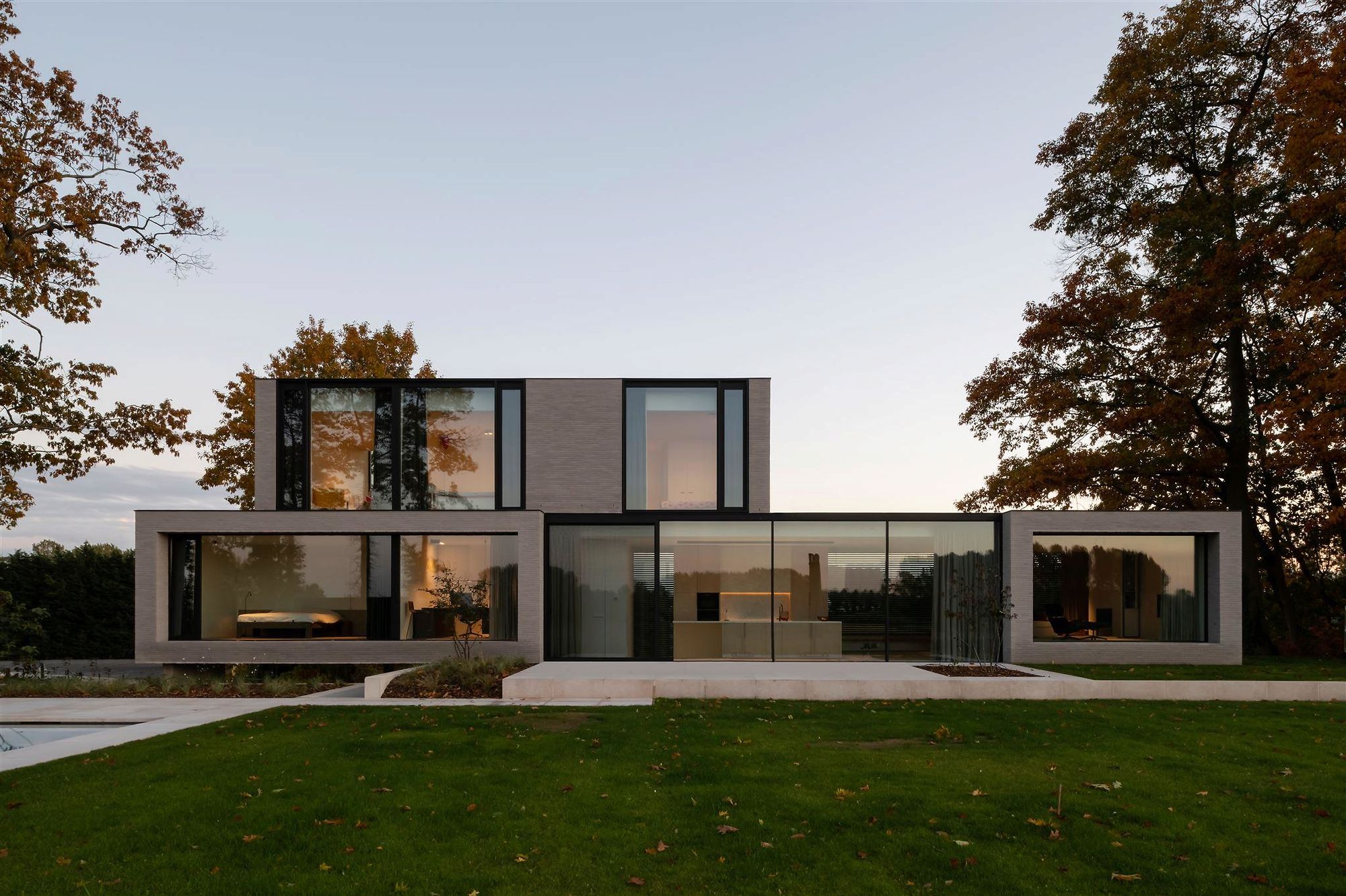 HOME D