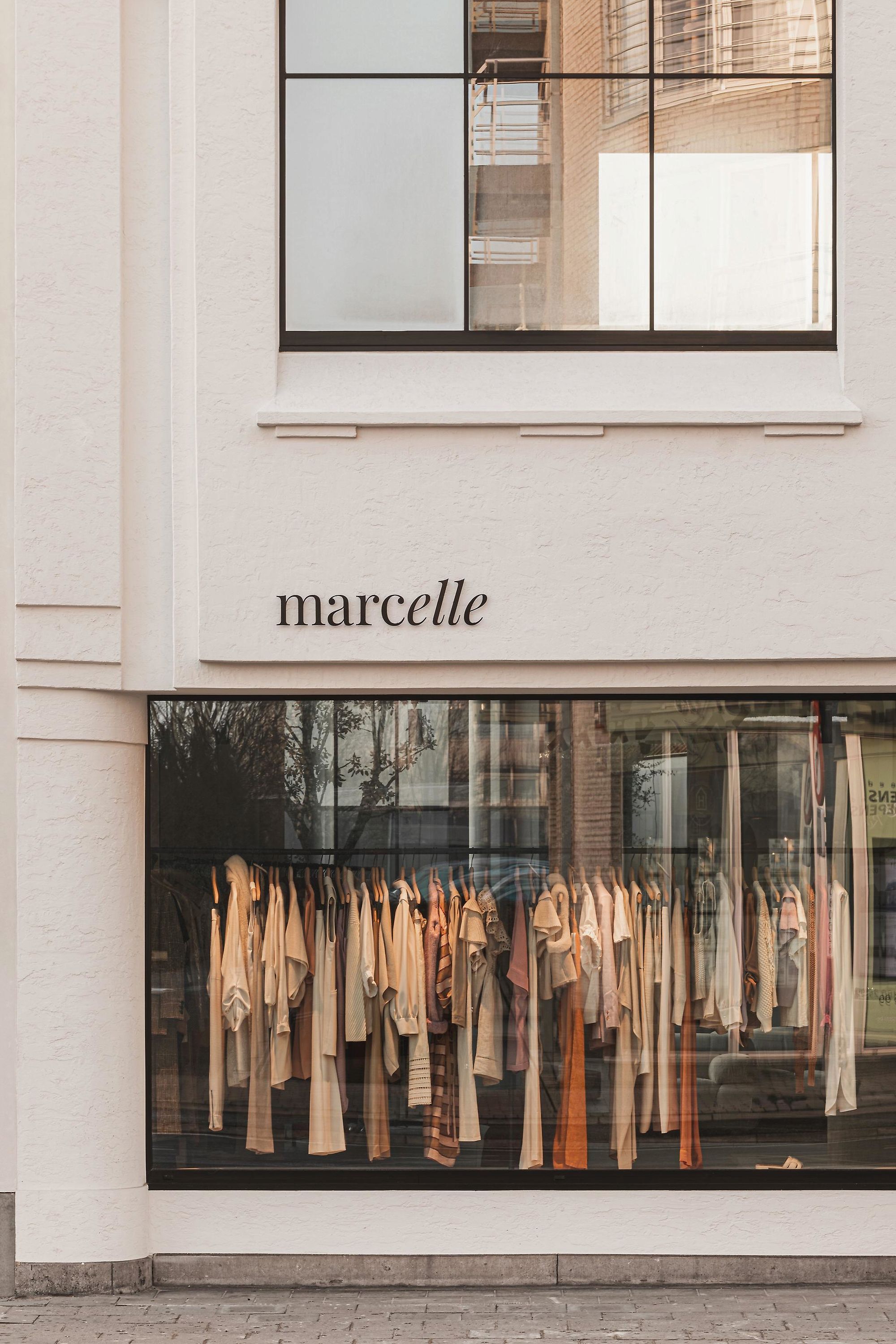 STORE M